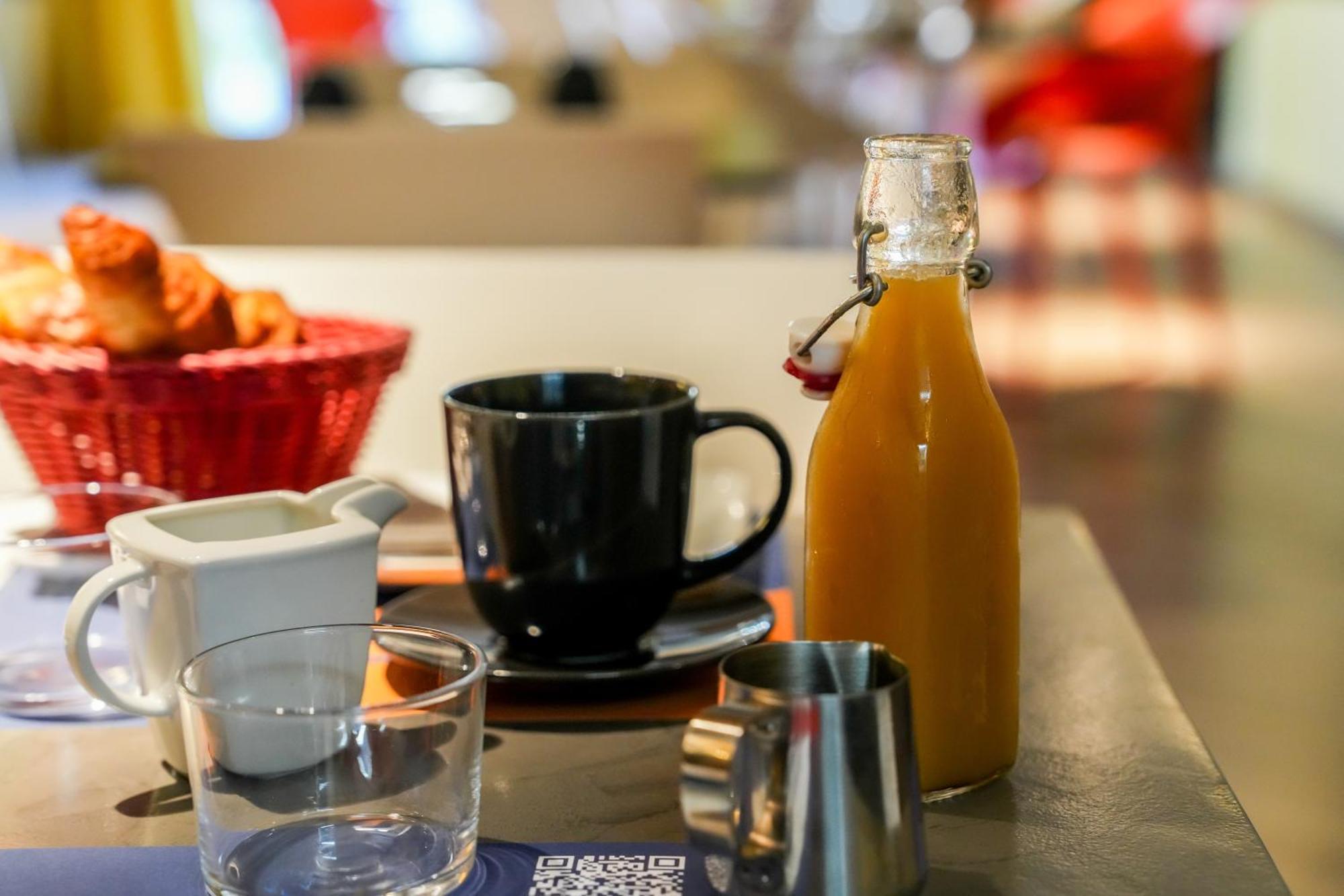 Logis Hotel & Restaurant Le Cadet De Gascogne Saint-Justin  Εξωτερικό φωτογραφία