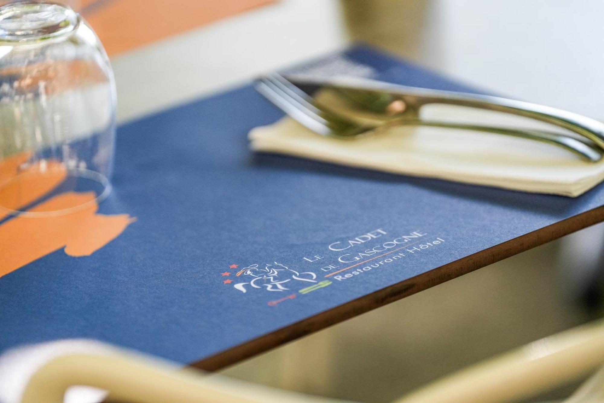 Logis Hotel & Restaurant Le Cadet De Gascogne Saint-Justin  Εξωτερικό φωτογραφία