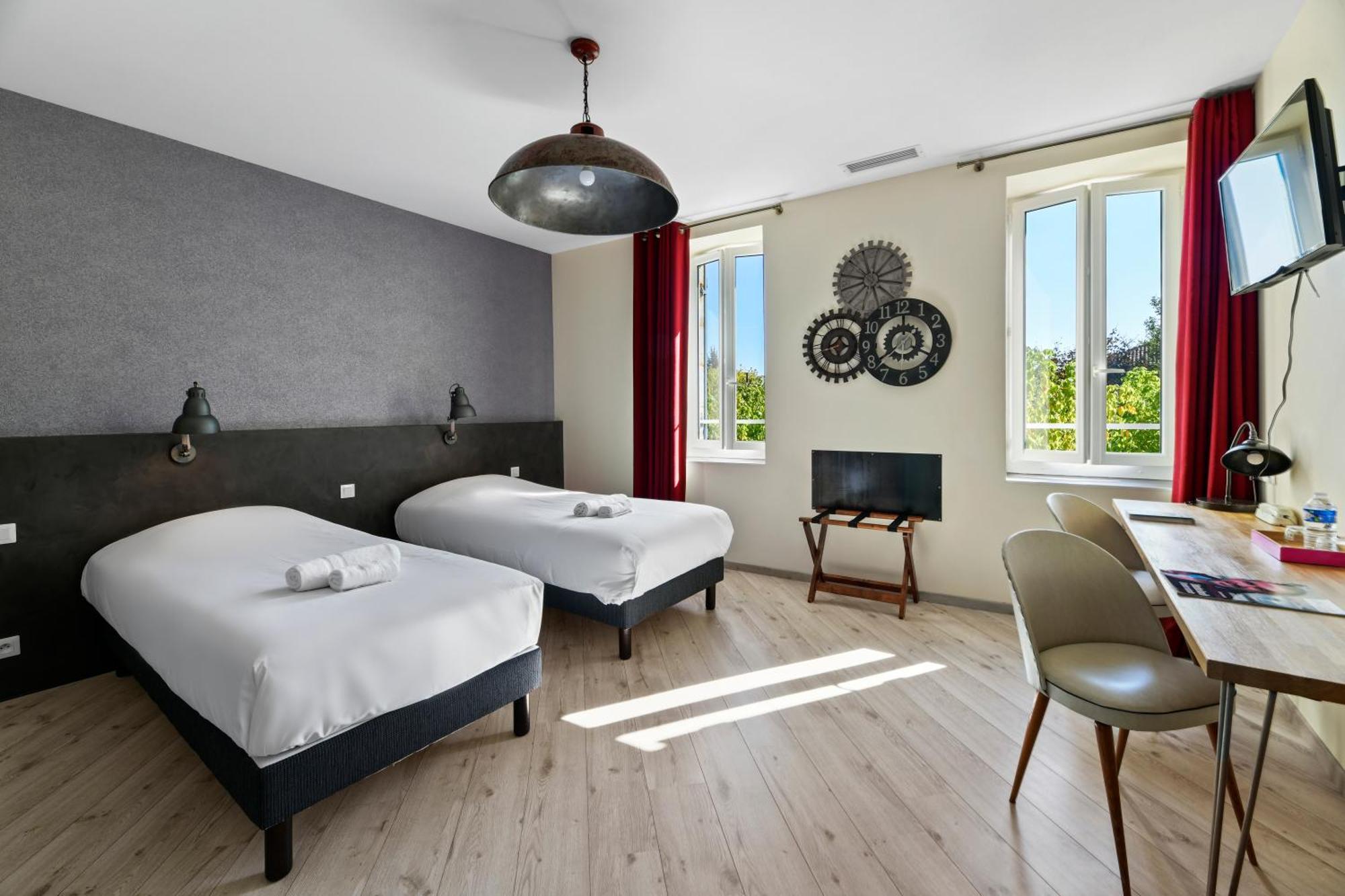 Logis Hotel & Restaurant Le Cadet De Gascogne Saint-Justin  Εξωτερικό φωτογραφία